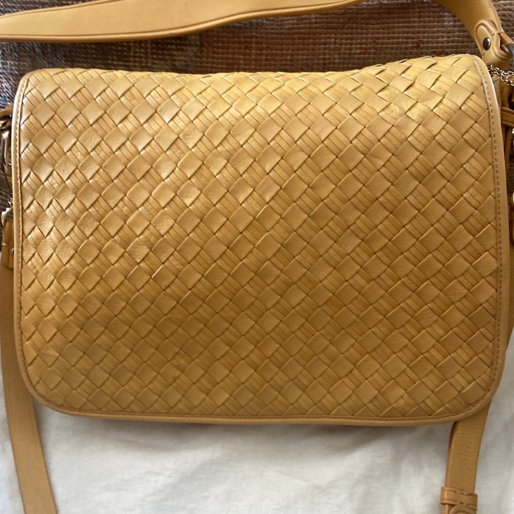Cole Haan Gold/yellow crossbody bag - like new - Picture 2 of 11